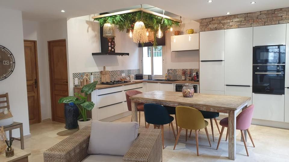Rdc De Maison Avec Terrasse Barbecue Toulon Luaran gambar